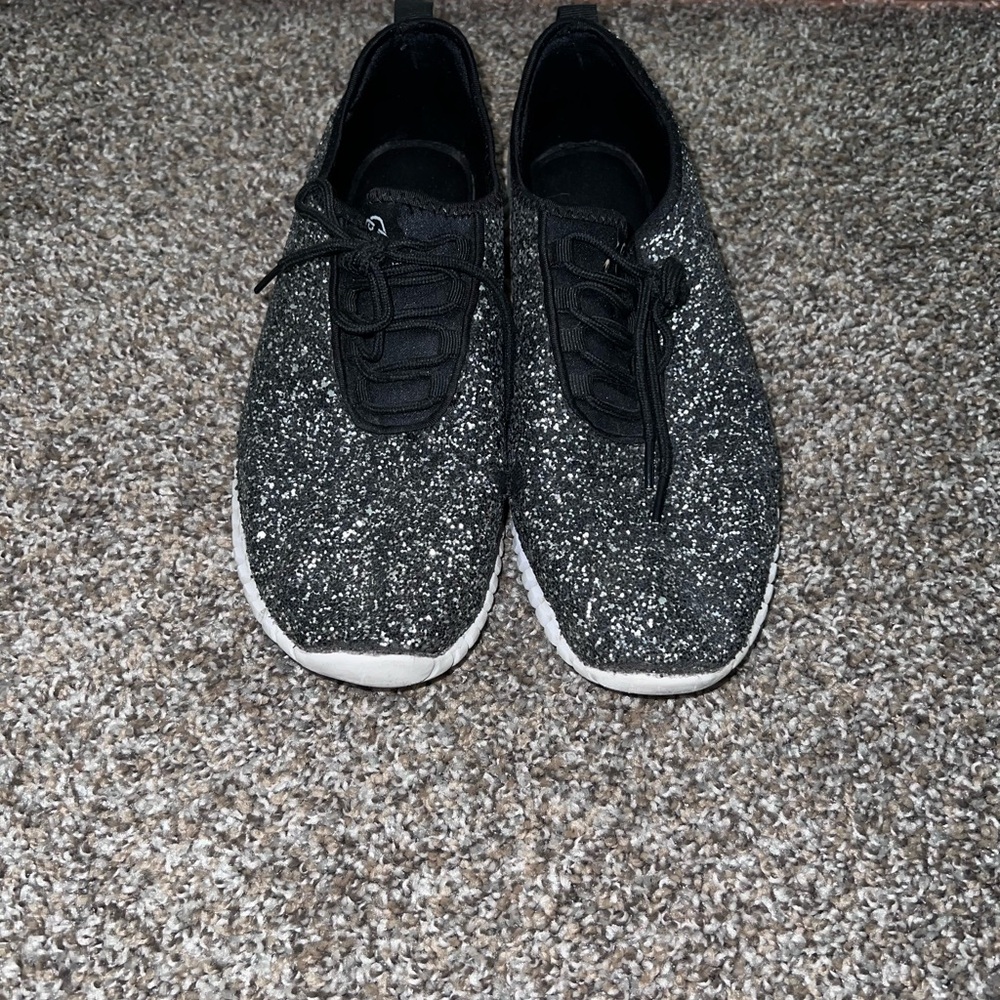 Sequin Shoes. Daisy Fuentes is the brand. Size 10